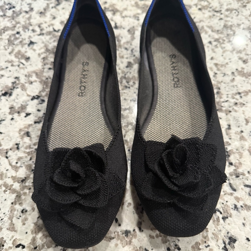 Rothy’s The Petal Square 9 Black